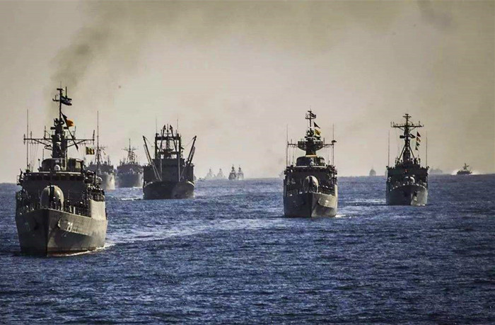 目前，中东地区已经有四艘美国航