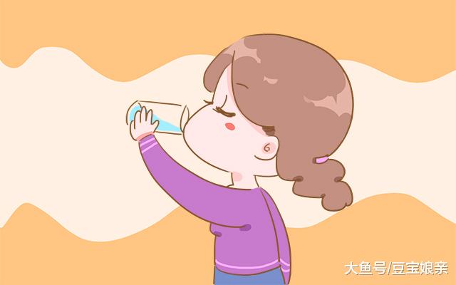 怀孕后，这5种水孕妈最好别喝，容易伤害胎儿