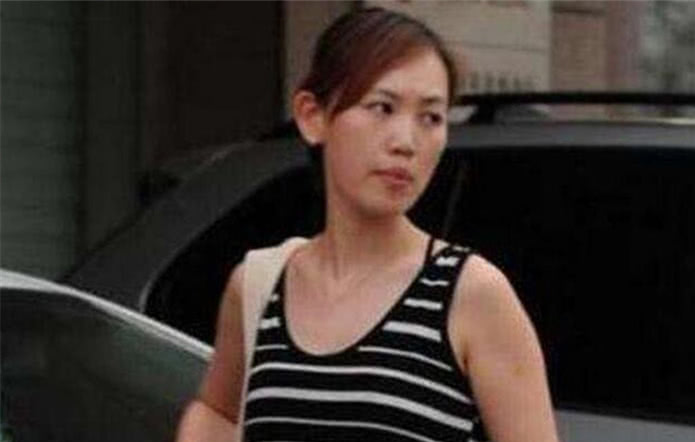 马蓉约会"新男友",互动"密切",网友:现在骂她还有赞吗