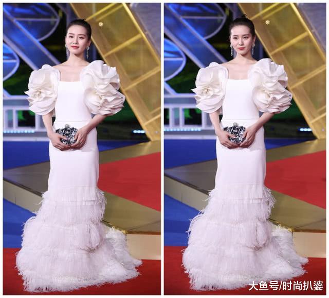 倪妮刘诗诗大秀天鹅颈联手艳压!热巴花裙美艳,杨幂暗淡输惨了