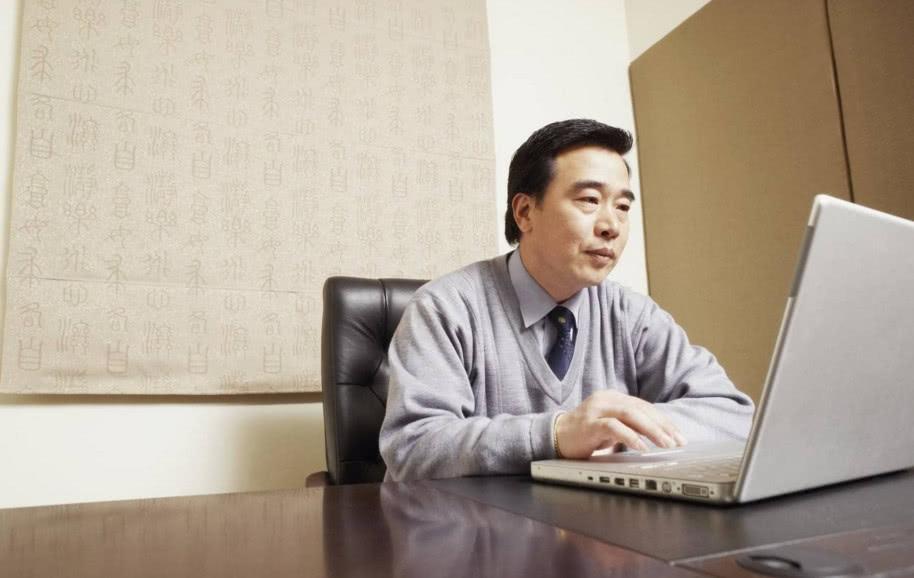 50岁后, 达到5个标准, 说明身体不错, 拥有长寿基因, 让人羡慕