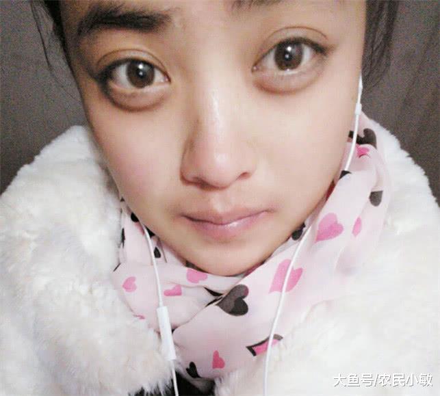 如今,很多女生试图用眼妆掩盖自己眼睛上的缺点,不过结果并不理想