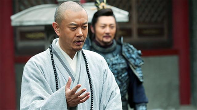 冯嘉怡否认自己是"专爱跑龙套的50亿富商",曾与易烊千玺合作