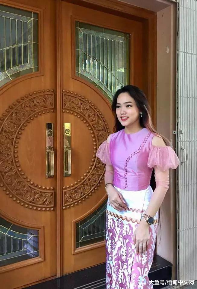 缅甸网红长啥样?盘点高颜值学霸网红大学生!