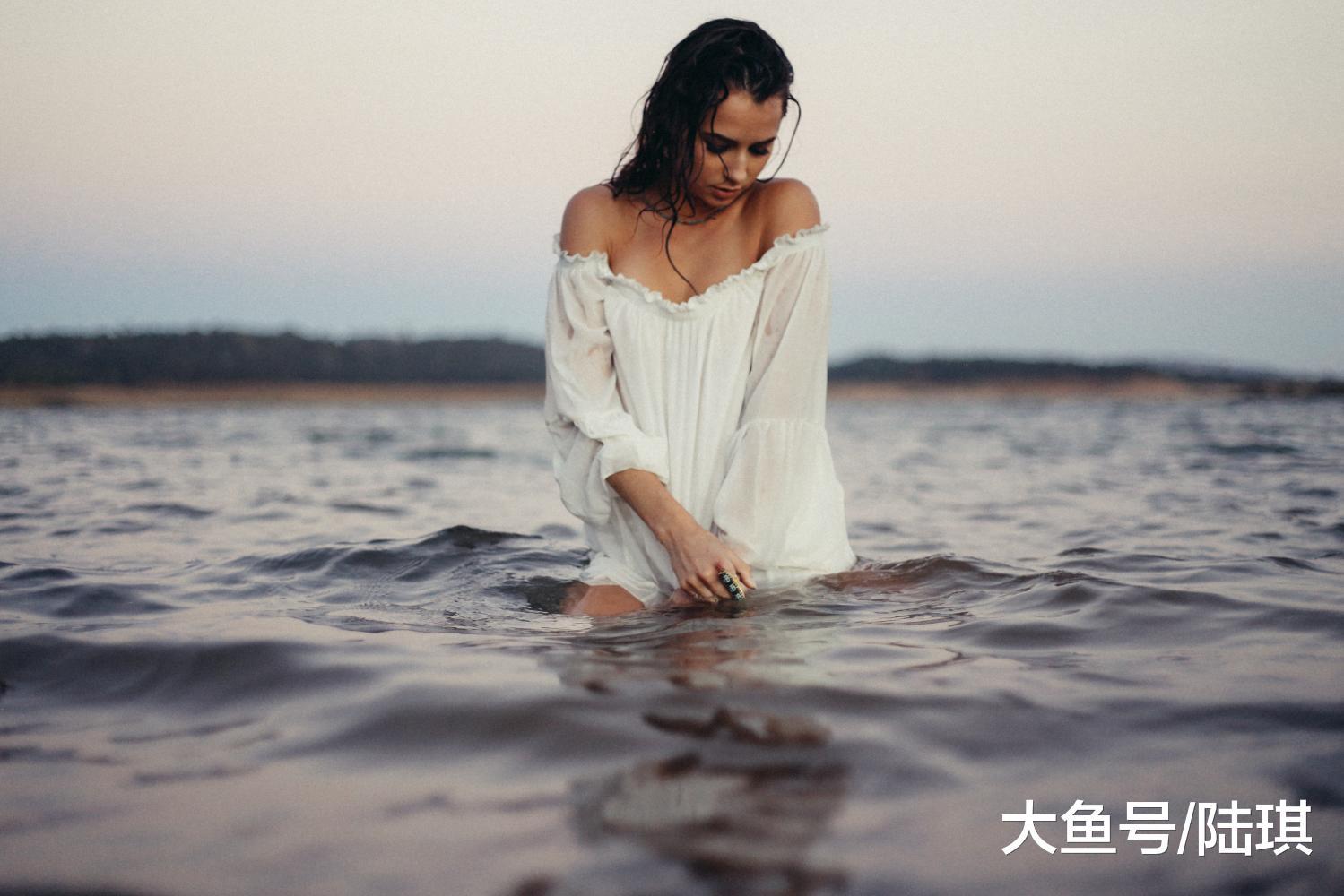 致男人: 你优先考虑我, 我才能用一生的深情回报你!