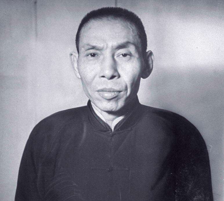 杜月笙有一句名言：“别人存铜钿