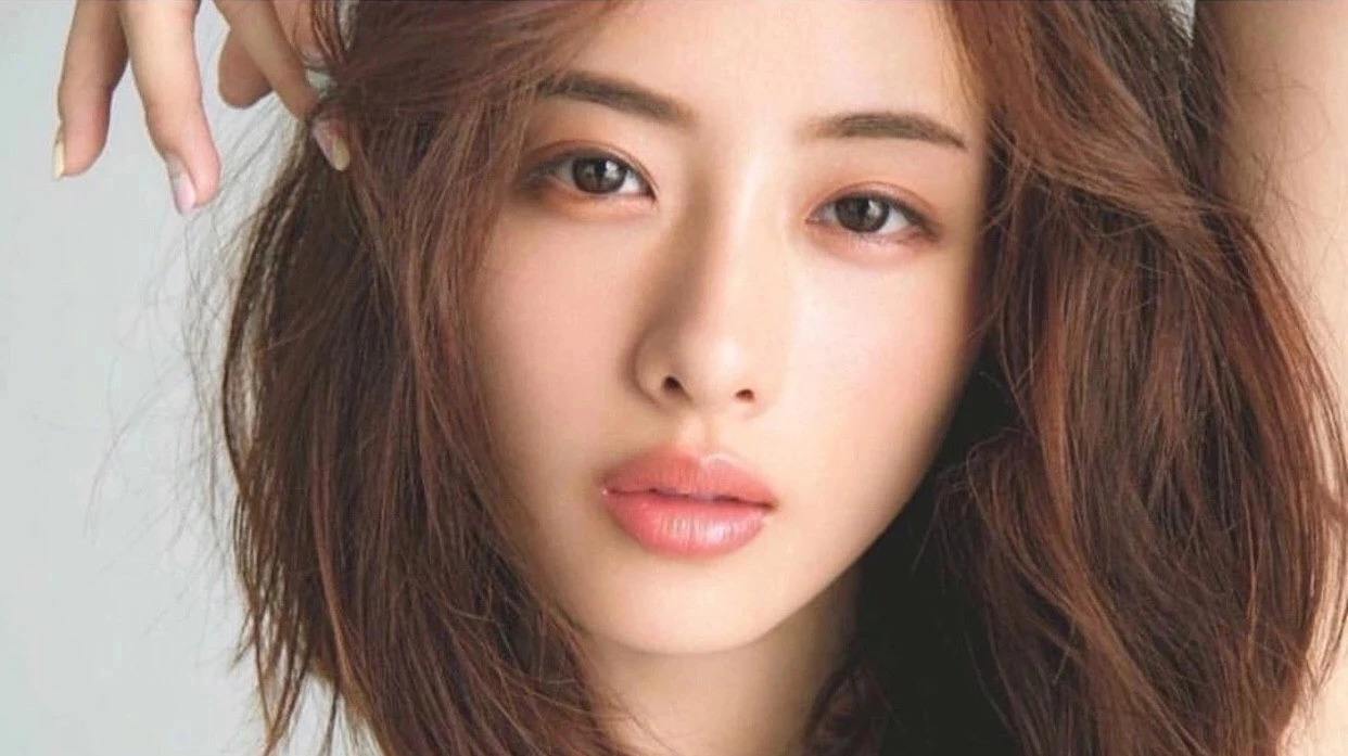 日本第一美女石原里美都在用的妆前乳,原来是这个