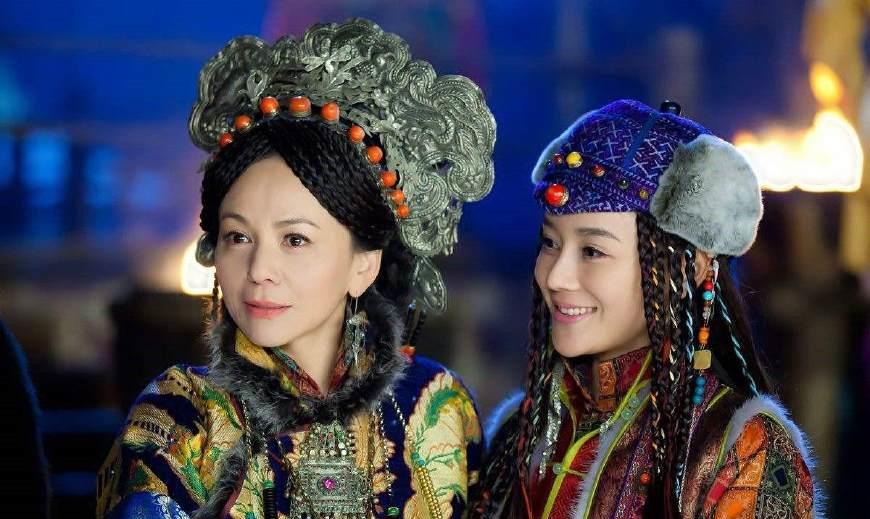 努尔哈赤的王宫空间狭小,临幸嫔妃时,很多人趴在床底下听床