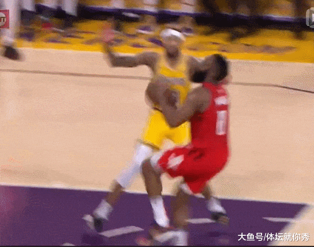 火湖大战裁判报告:哈登6犯全对,保罗技犯无疑问,6次犯规全回放