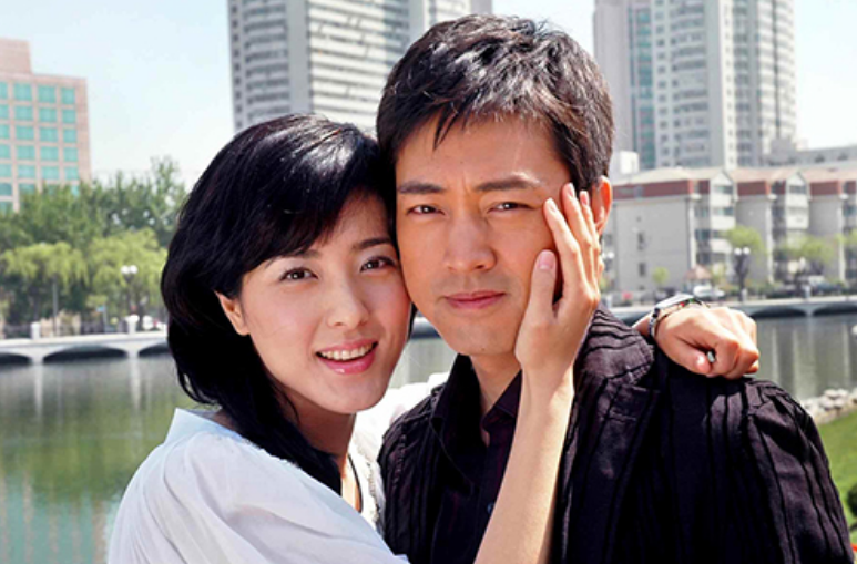 不知道各位读者小伙伴们,你们是否喜欢饶敏莉这位女演员呢?