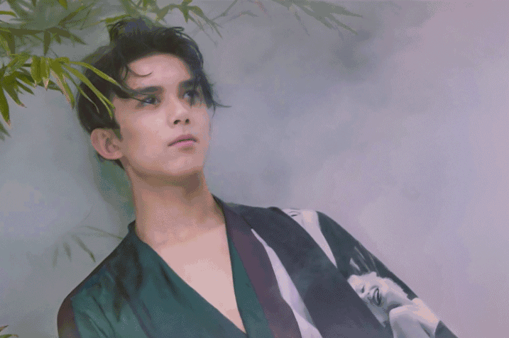 吴磊这套杂志花絮图好仙,风雨江湖上翩翩少年郎!