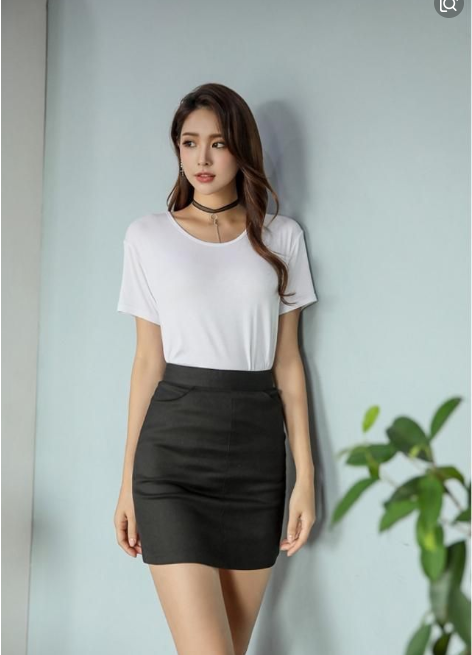 摄影：灯光下的小姐姐，T恤都能穿的这么美-酷播亮新聞