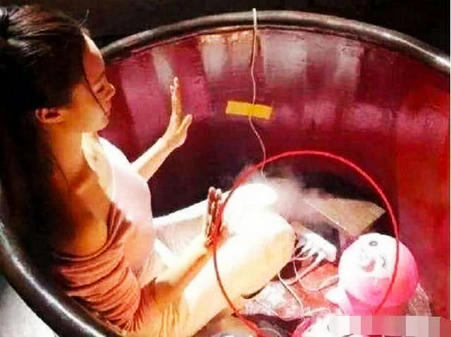 小孩不能看的穿帮镜头:忍了悟空的棒棒,忍不了奥特曼的拉链开了