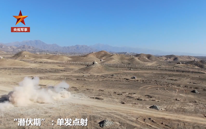 【防化兵震撼放烟花】天山脚下，