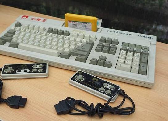 首先说声“六一”快乐，童年对每