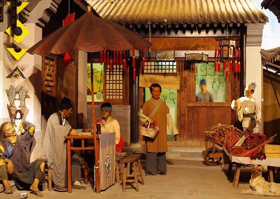 历史学家邓拓先生认为整个明朝各