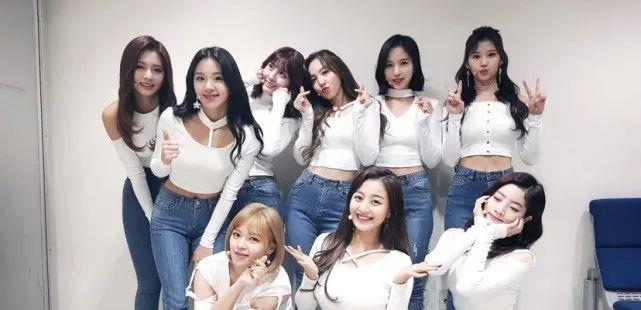 大势女团blackpink望尘莫及 top女团twice日韩专辑销量破一千万 音乐 潮牌淘 最新潮流前沿潮牌时尚潮流品牌资讯