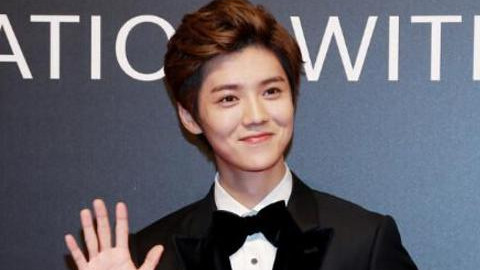 『何晴』鹿晗素颜出镜，网友更是直呼“再说他帅的真想打人了”