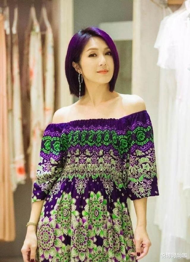 杨千嬅紫色头发,在《妻旅3》太耀眼,穿着更是不像46岁