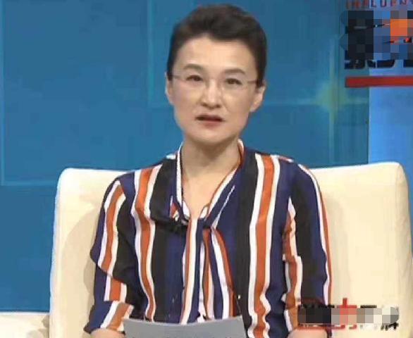 49岁央视"名嘴"董倩,嫁大5岁"央视主持"王世林,结婚多年恩爱如初