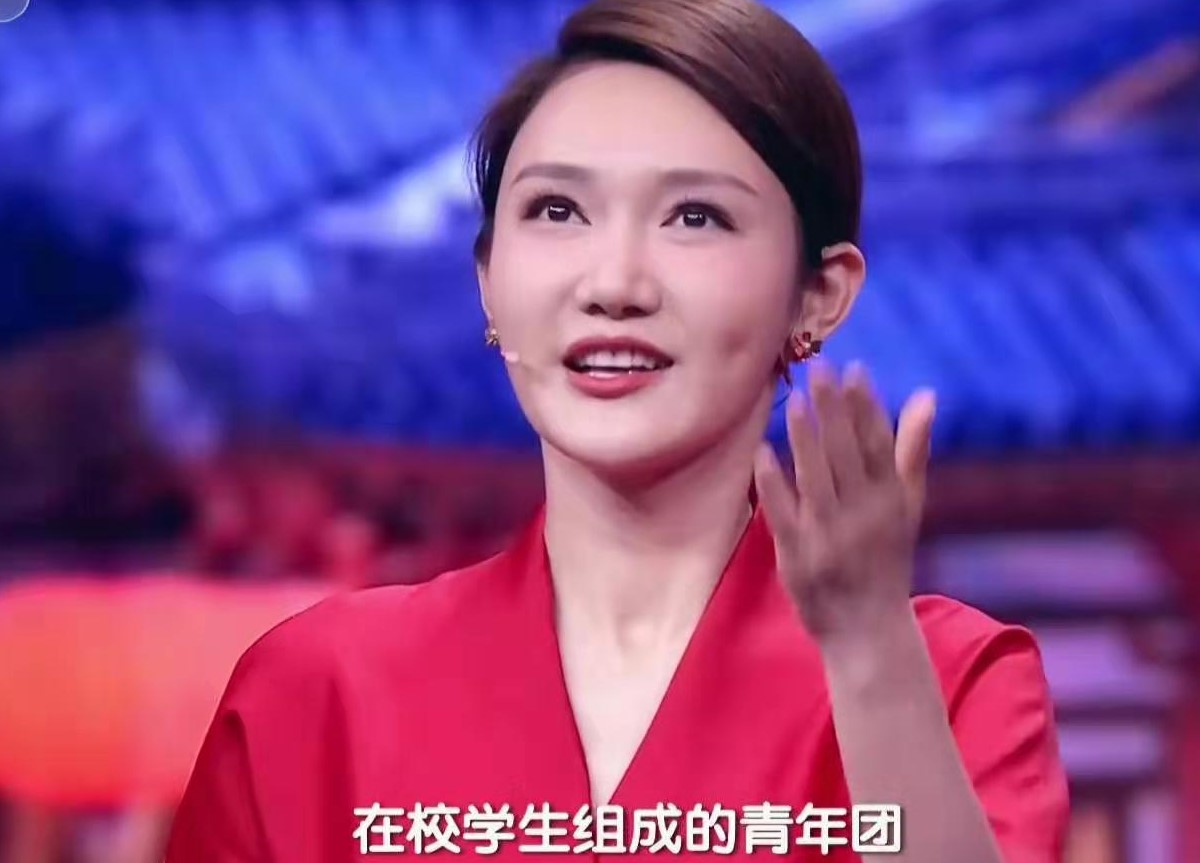 中国诗词大会:龙洋这样开场,既是自我介绍,又是致敬董卿