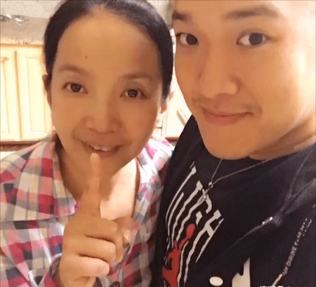 一度被父亲张丰毅嫌弃长得“丑”