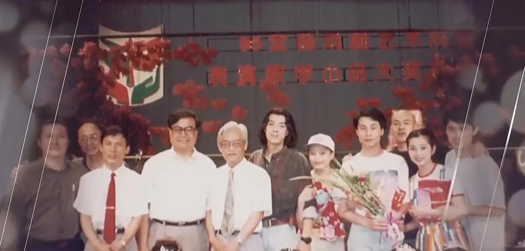 上戏93级入学照曝光 任泉原名好难念啊 廖凡真是男大十八变了 电视剧资讯 存满娱乐网