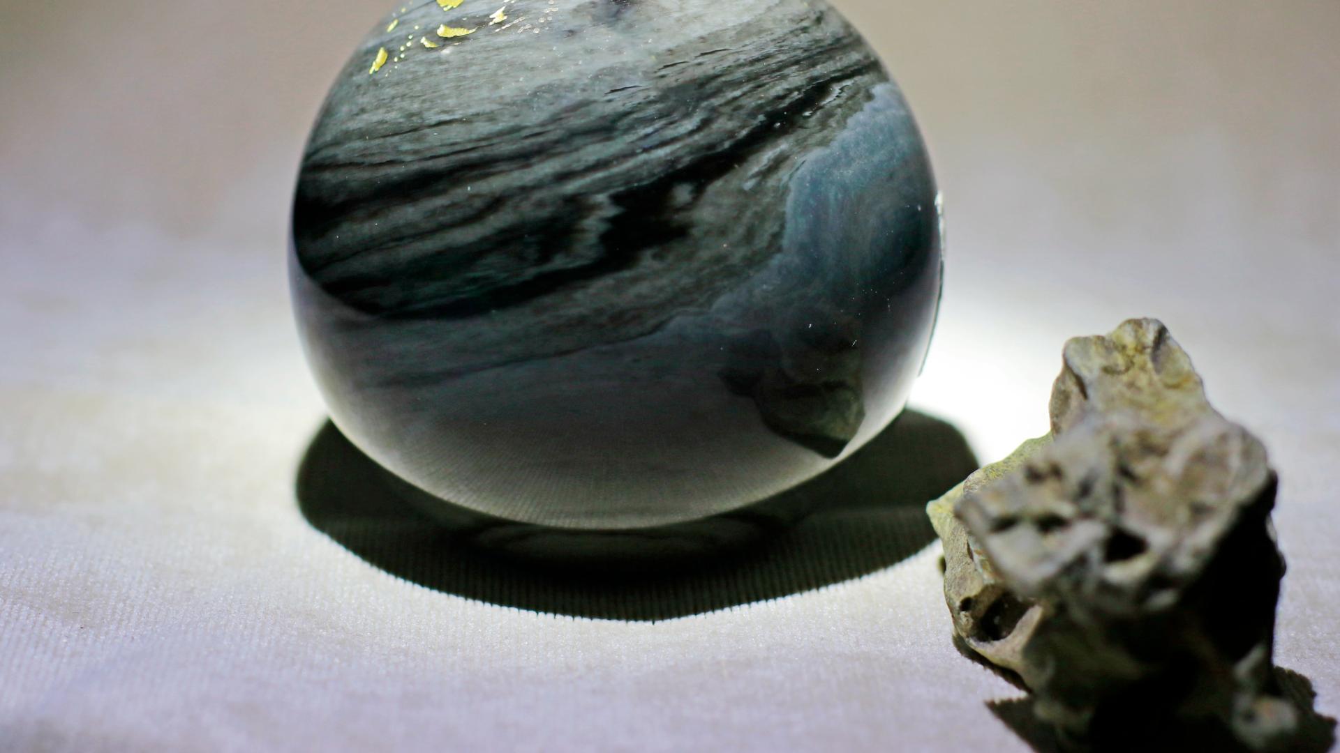 ​黑曜石属于能量宝石，到底什么是能量宝石？