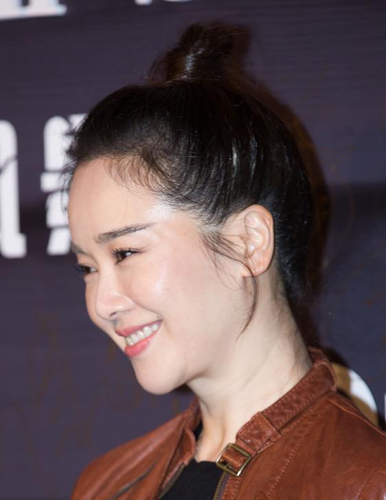 左小青终于捅破和陈道明这层关系,今嫁大20岁老公生活