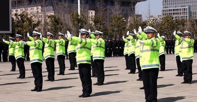 辅警改革 2大转正新政策辅警告别 临时工 5种情况不能被辞退 娱乐资讯 娱乐新闻网