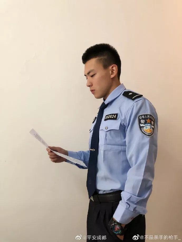 这 基层f4 颜值炸裂 你还嗑什么抖音十层滤镜油腻男 娱乐资讯 娱乐新闻网