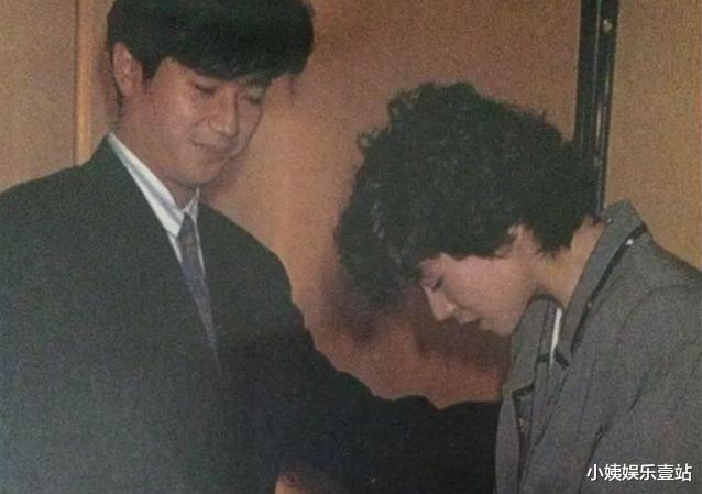 后来被媒体知道了,让近藤真彦的事业受到了影响,很多人开始指责近藤