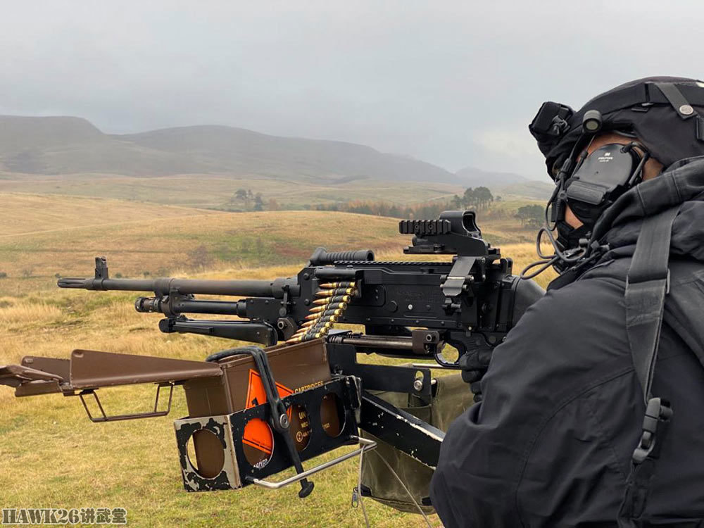 英国警察与海军联合训练使用中口径机枪射击只是因为身份太特殊 军事资讯 娱乐新闻网