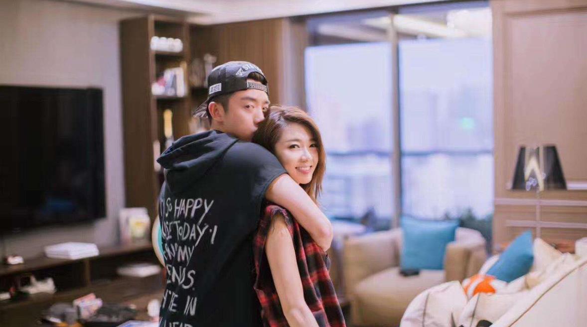 郑恺苗苗承认怀孕,已在三亚安排婚房养胎,暧昧到结婚仅用10个月