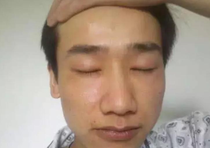 早起3个"现象",可能肾脏已"冒烟",尿毒症在体内出现