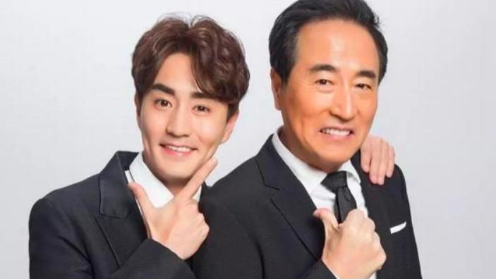 『黄磊』这8组明其实是父子关系，黄磊的父亲还是国家一级演员