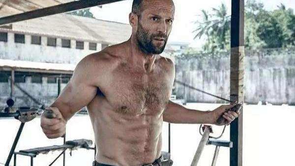 #斯坦森#有种“整容”叫斯坦森留长发，硬汉形象全无，秒变欧美混血王子！