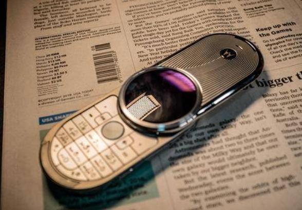 诺基亚|盘点当年那些牛炸天的手机设计！你用过吗？