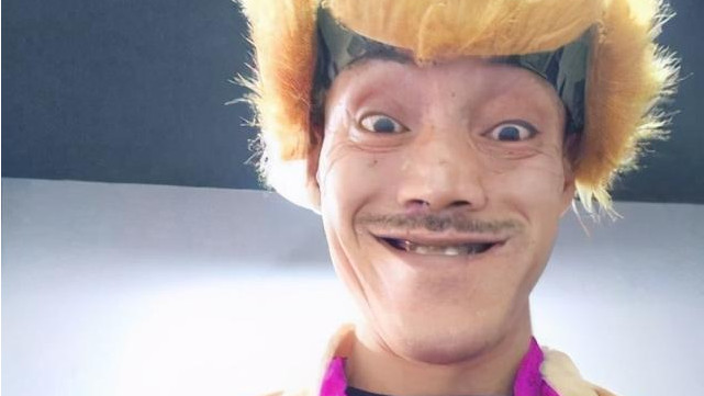 |网红“光头强”下场凄凉，被迫变卖豪车，娇妻也离他而去