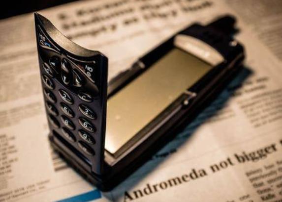 诺基亚|盘点当年那些牛炸天的手机设计！你用过吗？