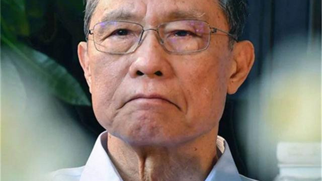 请在我们肮脏的时候，爱我们