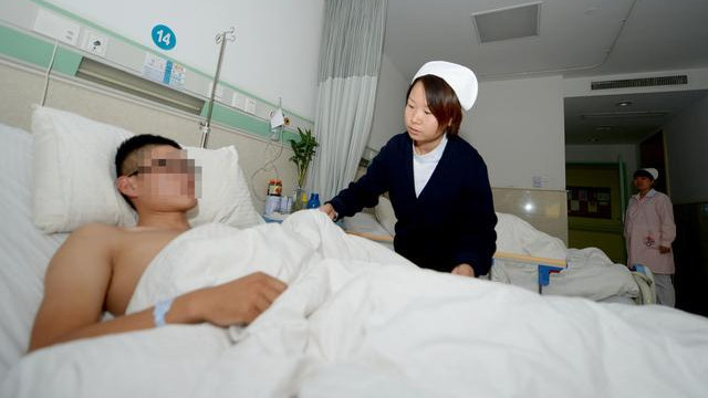 肝癌|46岁男子，不碰烟酒，确诊肝癌，医生：这件事做太多，伤肝不浅