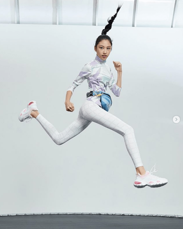 任达华15岁女儿近照曝光，不愧