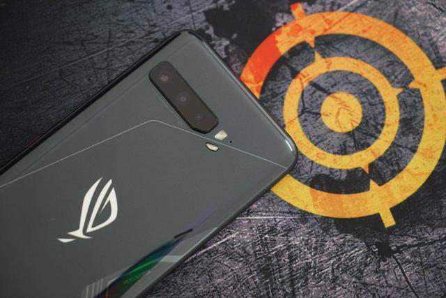 腾讯游戏手机rog5 765e440de16d8d7cb8b139d307d35431.jpg