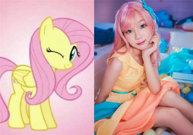 小马宝莉:六位马儿真人化,躲过了可爱的柔柔,却爱上了宇宙公主