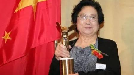 她赢得了诺贝尔奖，为何评不上院士？