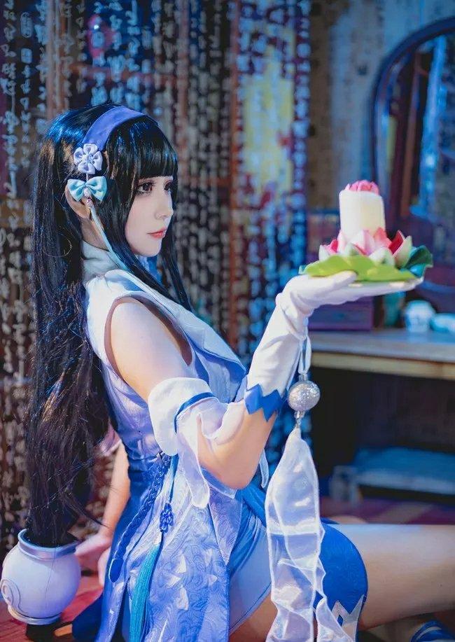 王者cos青春,cos王者荣耀云缨 王者荣耀:青春少女实力cos西施归墟梦演,网友:美不美看大腿!