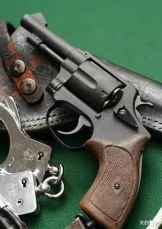 世界警察配枪图鉴 手枪篇 社会资讯 娱乐新闻网