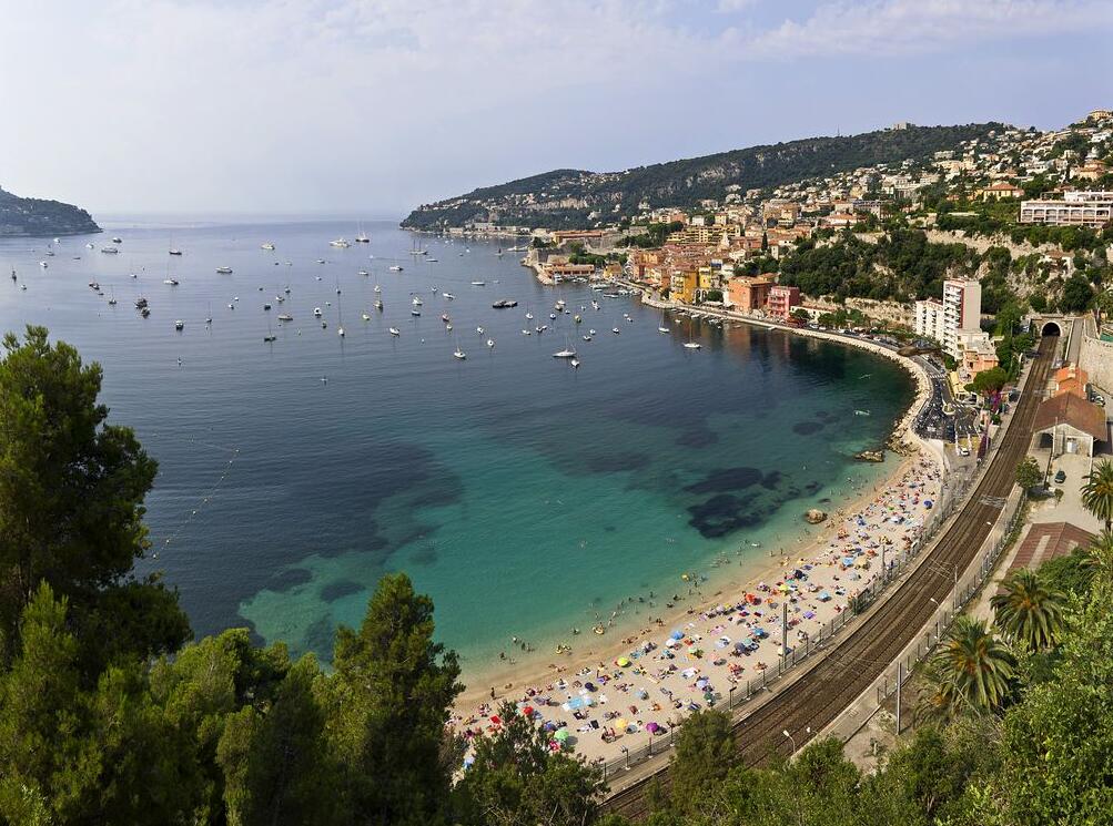 摩纳哥地盘很小，但为何极度富裕