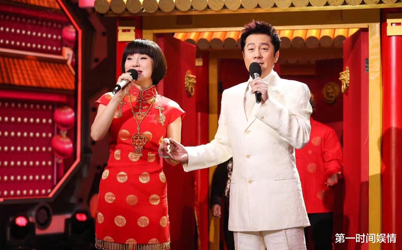 1999年演唱《常回家看看》的陈红,这20年都"消失"去哪儿了?